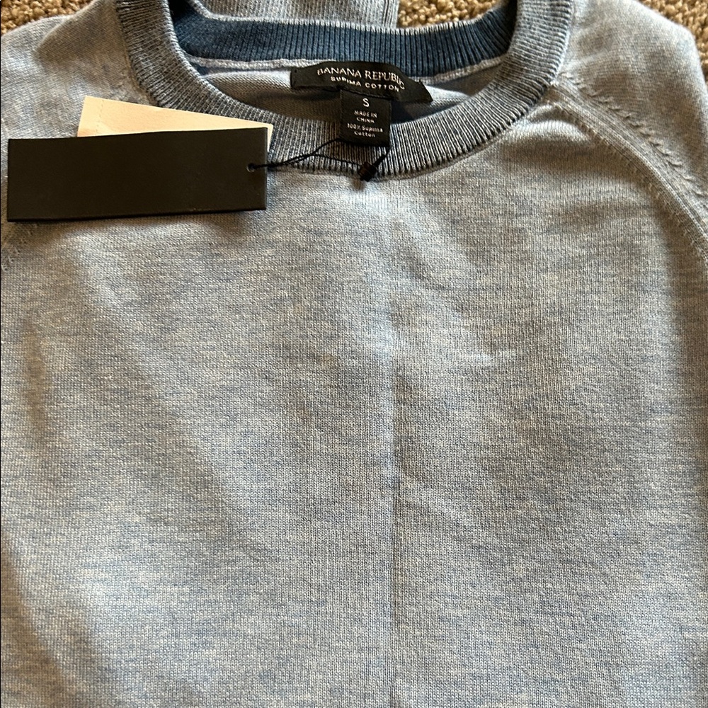 Banana Republic Men's Sky Blue Crewneck Sweater